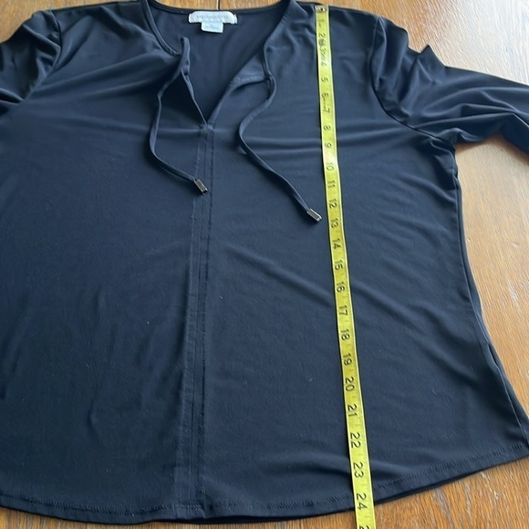 Liz Claiborne Tie Blouse Loose Fit Open V Neck Black Size XL - Picture 8 of 13